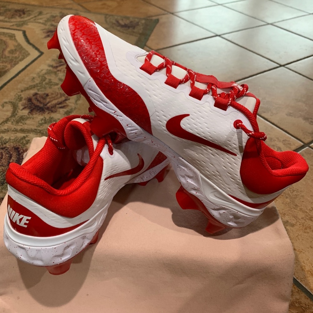 NIKE ALPHA HUARACHE ELITE 4 PLASTIC BASEBALL CLEAT